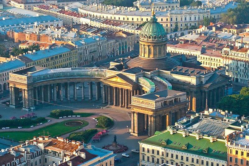 Confronto tra Mosca e San Pietroburgo: il mercato immobiliare