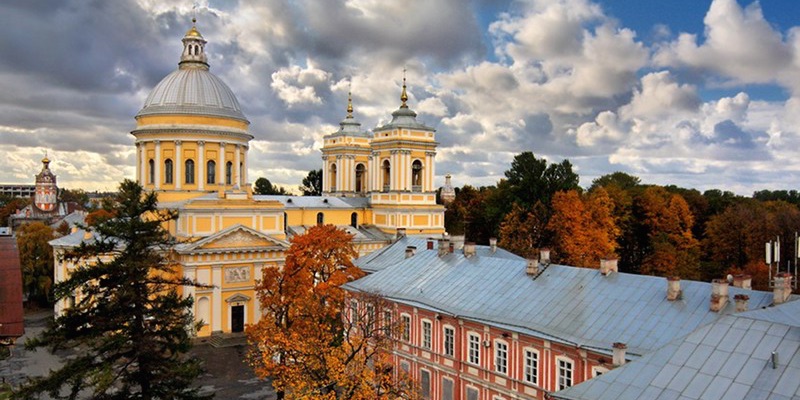 monastero alessandro nevsky san pietroburgo